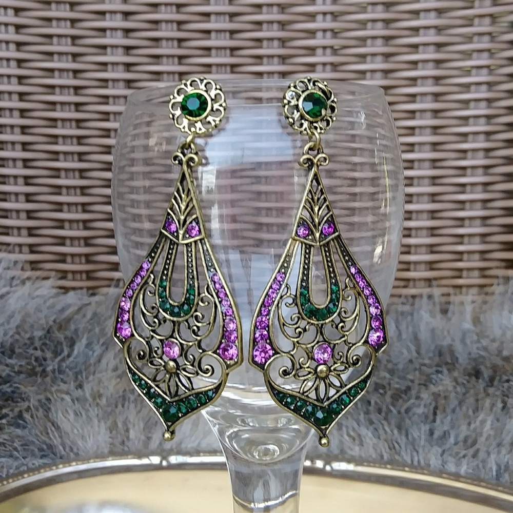 🌟NWOT🌟Statement Earrings - Picture 1 of 8